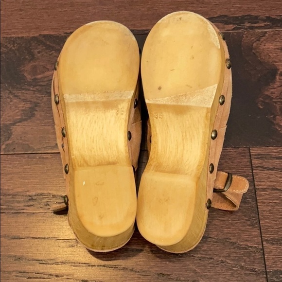LMDI Collection Girls Brown Suede Studded Clogs - Picture 6 of 6